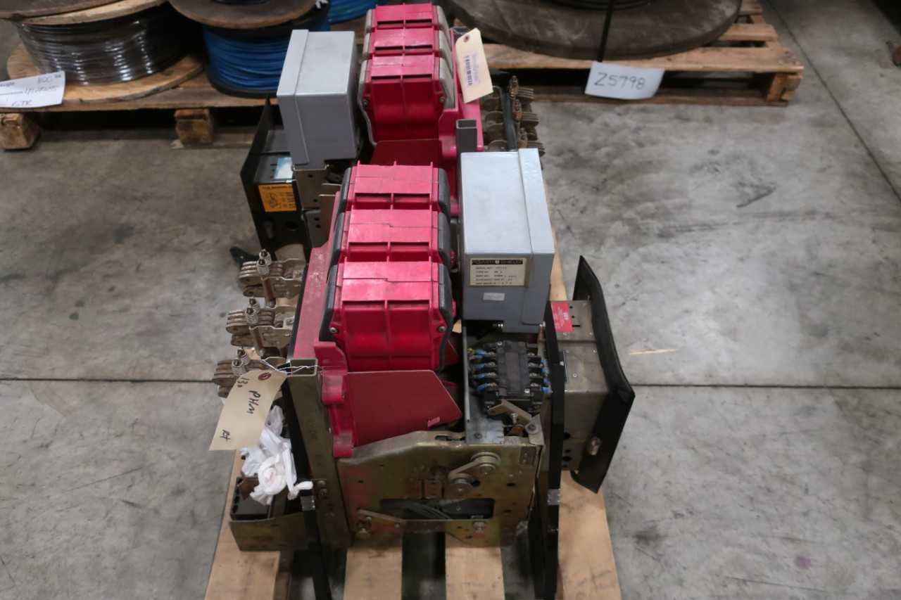 LOT OF 2 ABB K-600S K-LINE AIR 600A SWITCHGEAR - MISCELLANEOUS