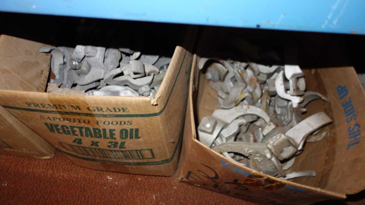 CONTENTS OF 3 SHELVES, ASSORTED FITTINGS - ELECTRICAL COMPONENTS