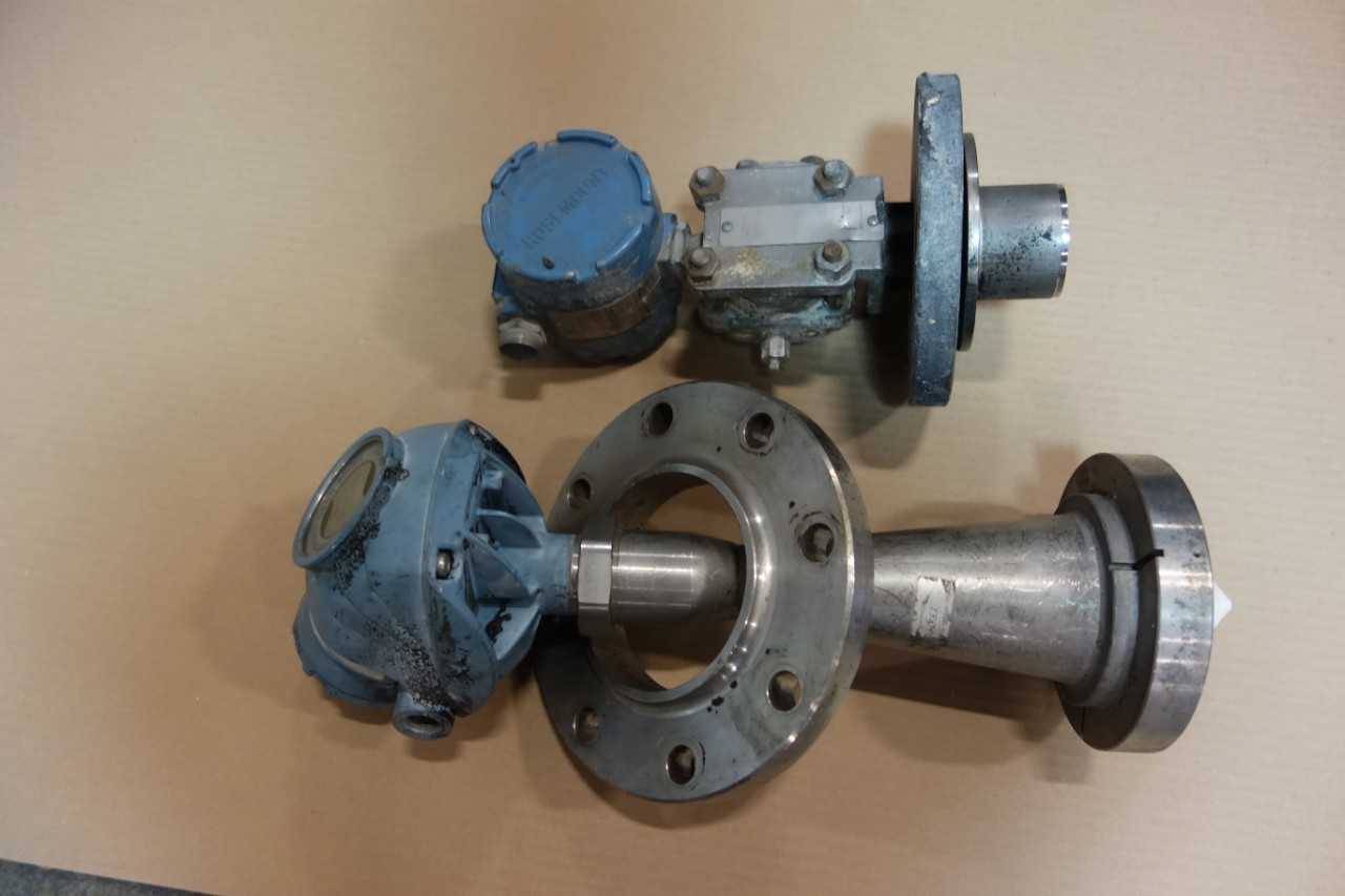 1 OT OF ROSEMOUNT PRESSURE TRANSMITTERS - INSTRUMENTATION