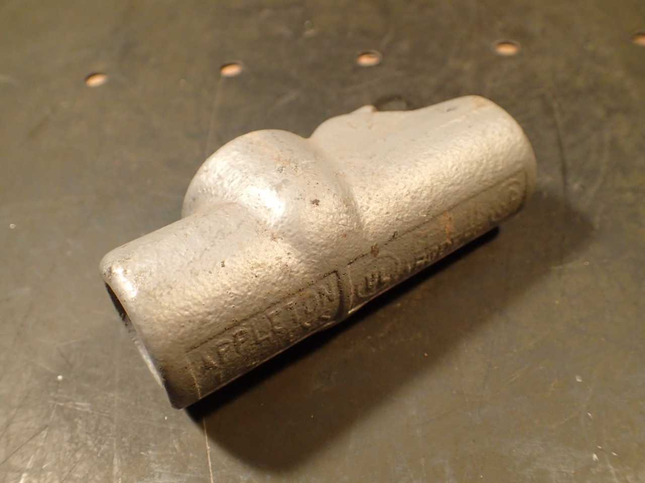 Appleton EYS-1 1/2" Explosion Proof Drain Seal Conduit Fitting: Female NPT, NOS! - CONDUIT FITTING