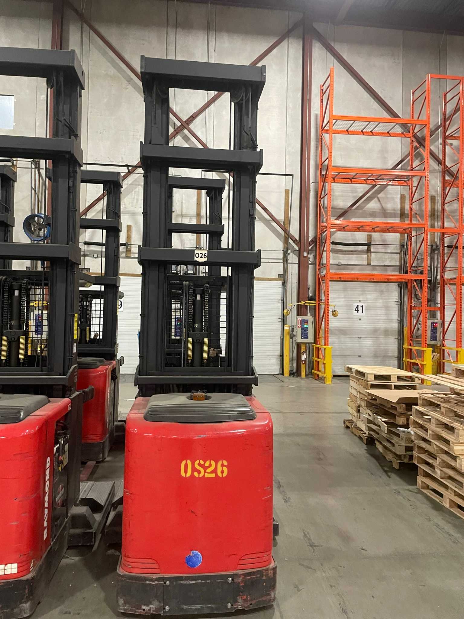2008 RAYMOND 560-OPC30TT ORDER PICKER - ORDER PICKER