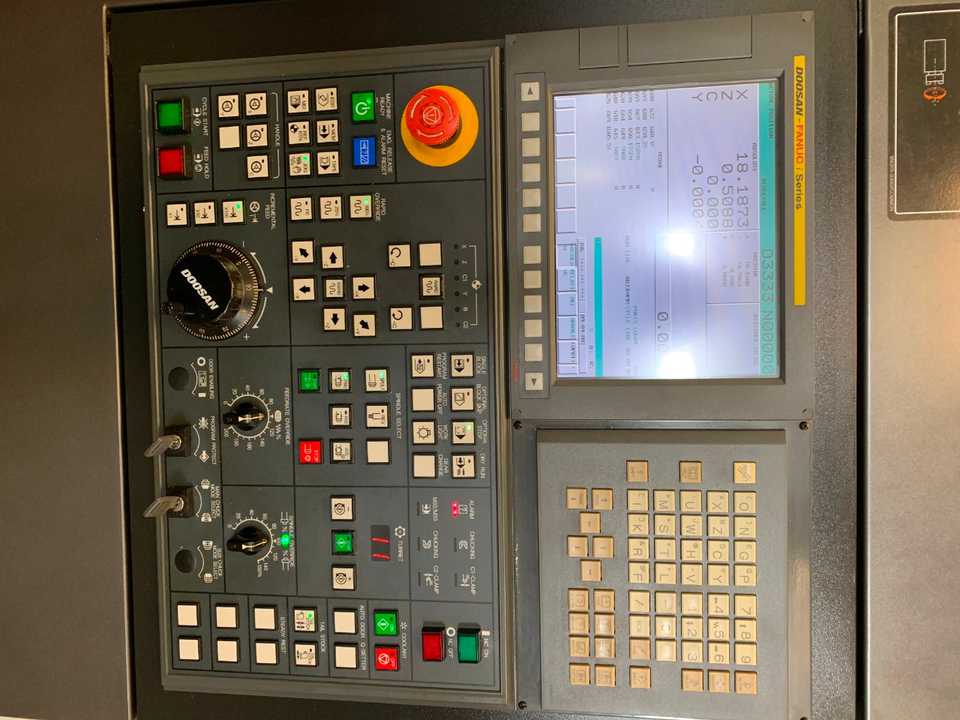 Doosan Puma 2100Y Live Tool CNC Turning Center - CNC LATHES