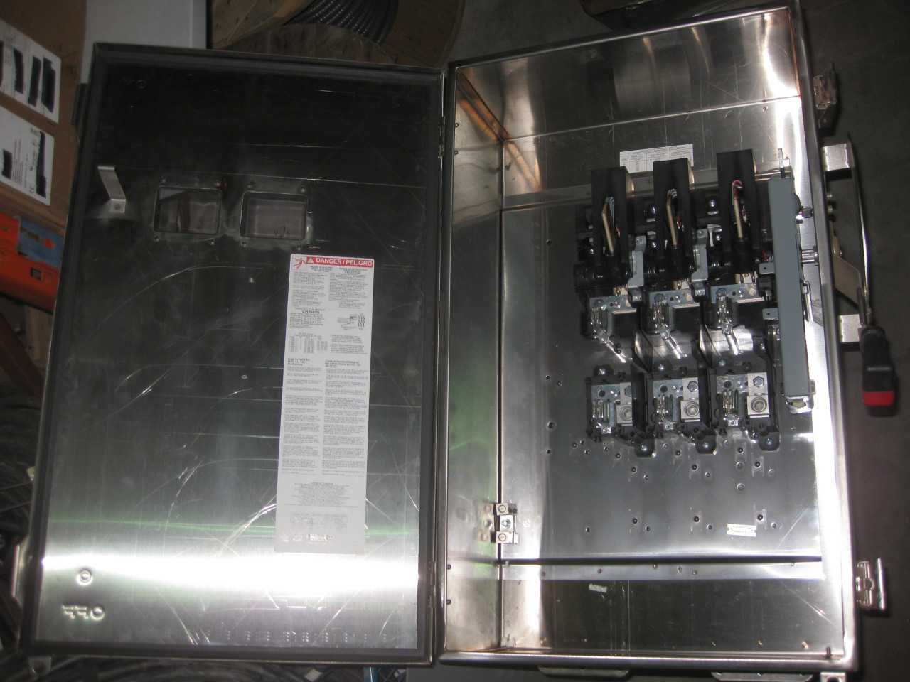 200A SQD DISCONNECT SWITCH CH364DS - ELECTRICAL COMPONENTS
