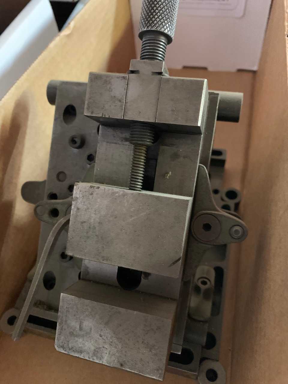 Angle Vise - ELECTRIC POWER TOOLS