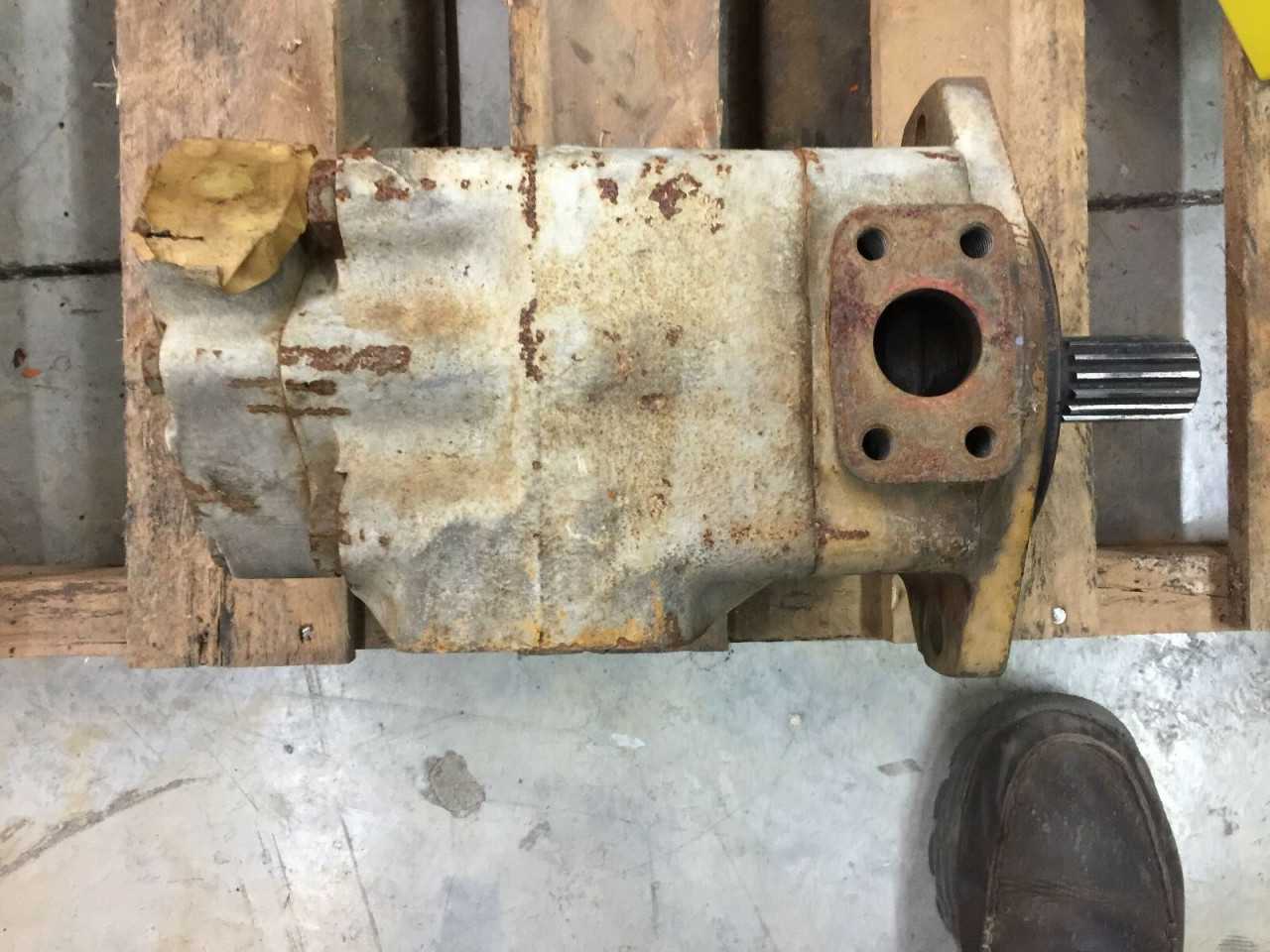 USED VICKERS HYDRAULIC PUMP 3520V25A1419BA11L - HYDRAULIC PUMP