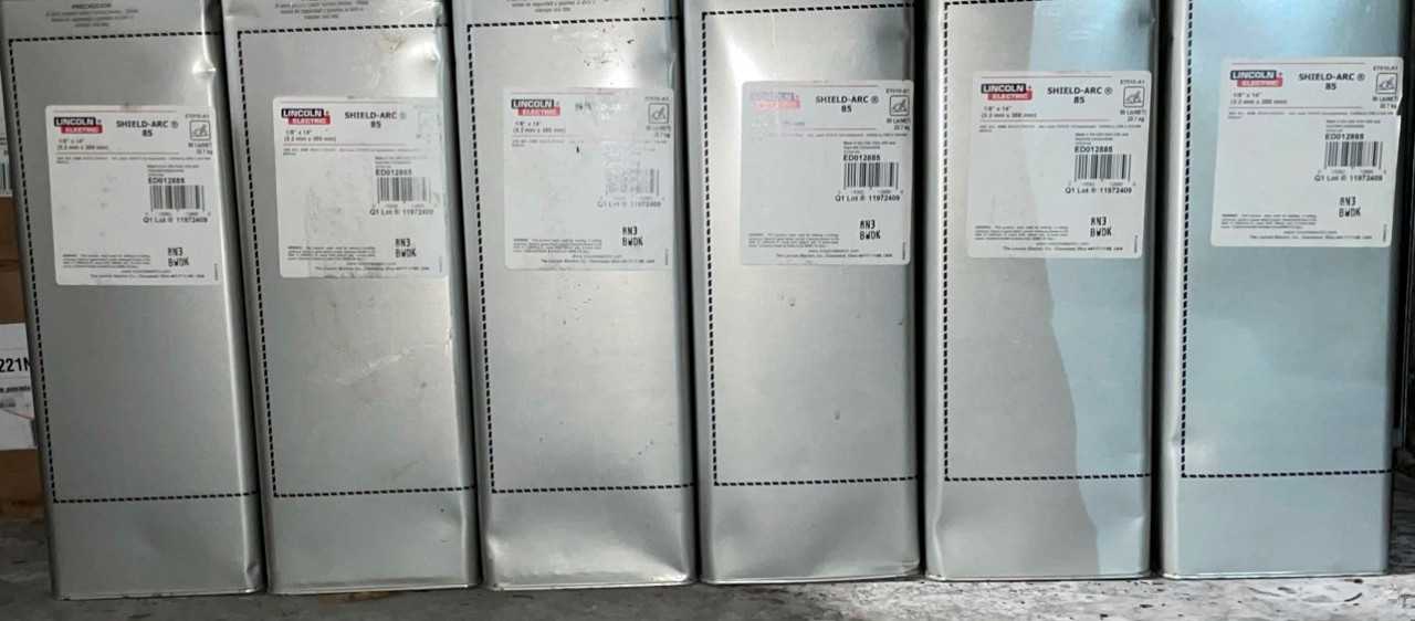 New - Lot of 30 - Lincoln Electric Shield-Arc 85 50 lb Welding Rods - WELDING EQUIPMENT
