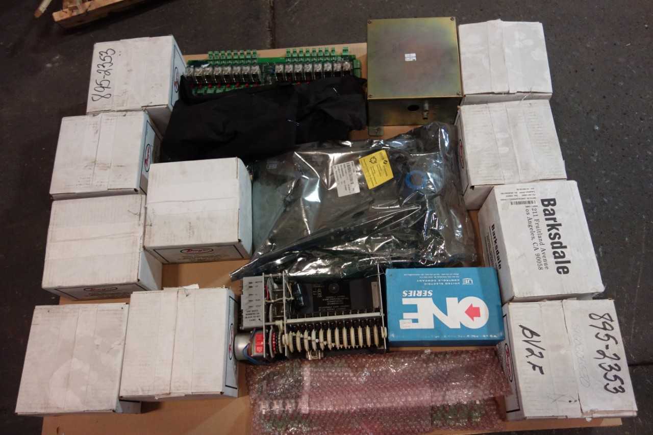 1 PALLET OF CONTROL BOARDS, SWITCH CONTROLS, TERMINAL CONTROLS- ATC, UNITED ELECTRIC, DWYER, LEEDS NORTHRUP - AUTOMATION & CONTROLS