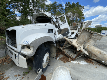 2015 KENWORTH GU713 READYMIX CONCRETE TRUCK - HYDRO EXCAVATOR TRUCKS