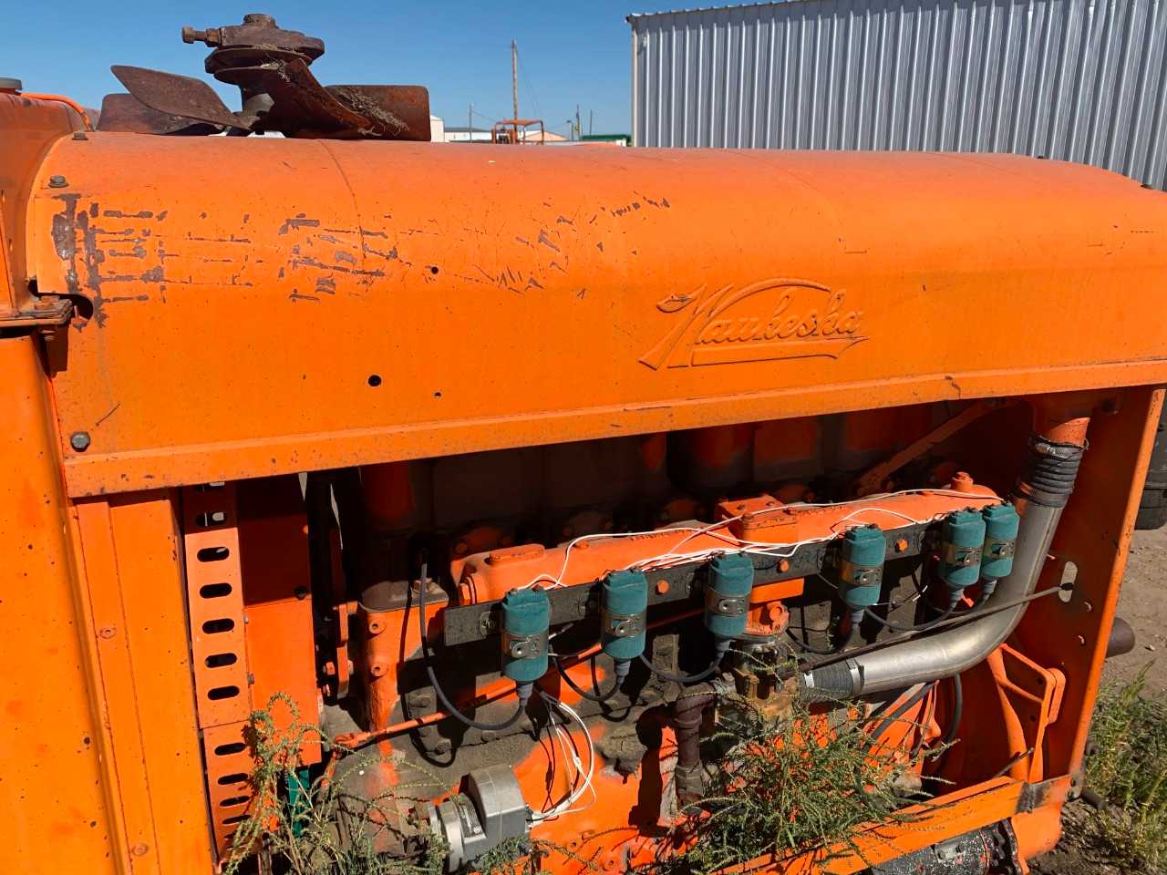 Waukesha F817GU Natural Gas Engine - PALLET JACKS