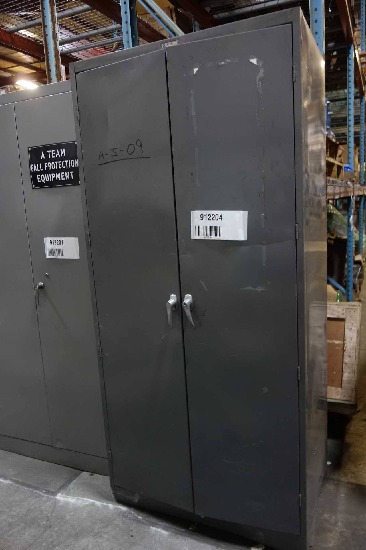 STORAGE CABINET - TOOL STORAGE