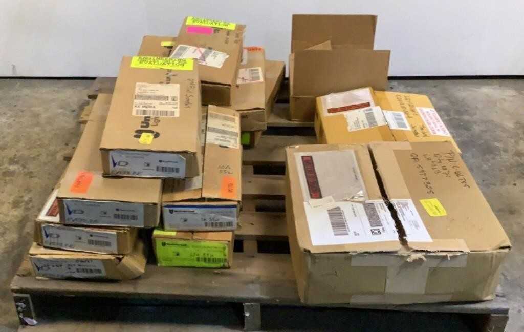(Approximately 65) Assorted LED Drivers Everline - LIGHTING (Approximately 65) Assorted LED Drivers Everline - LIGHTING