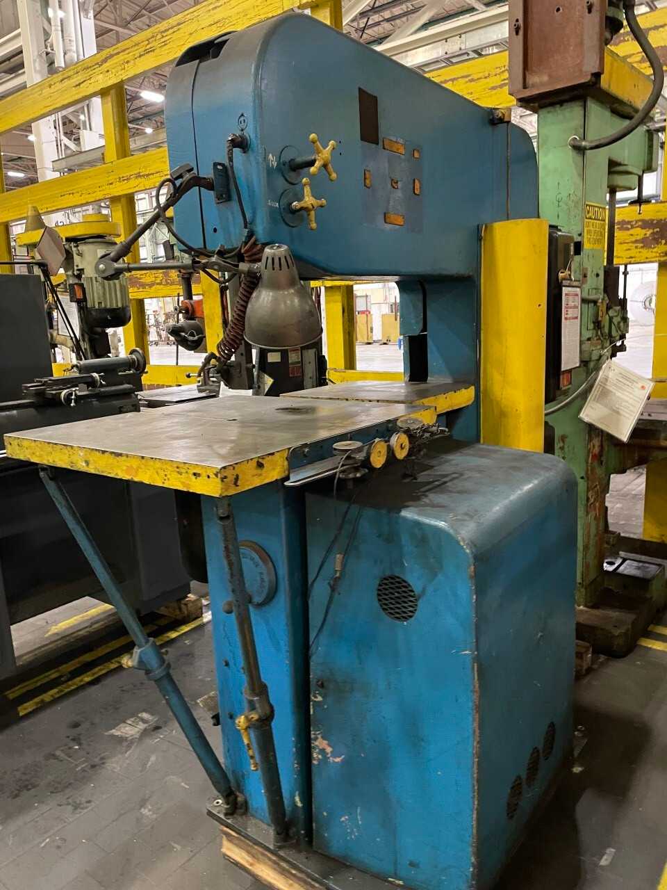 DoAll Vertical Saw - METAL SAWS