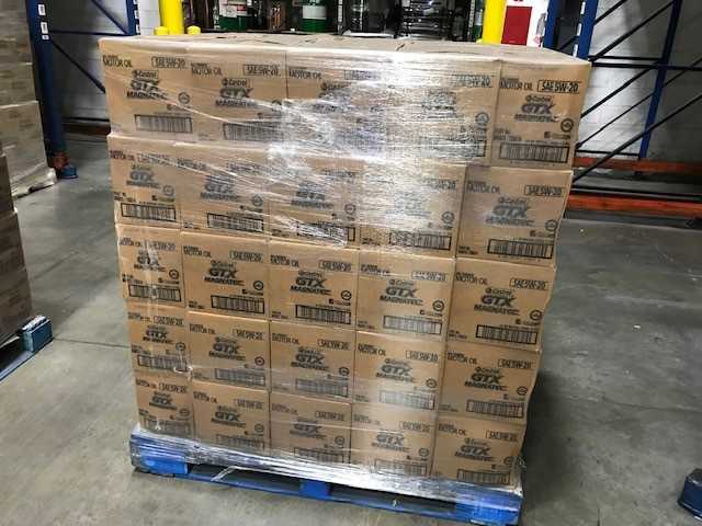 65 Pallets of Castrol Motor Oil - 66 000 Liters - PALLET JACKS