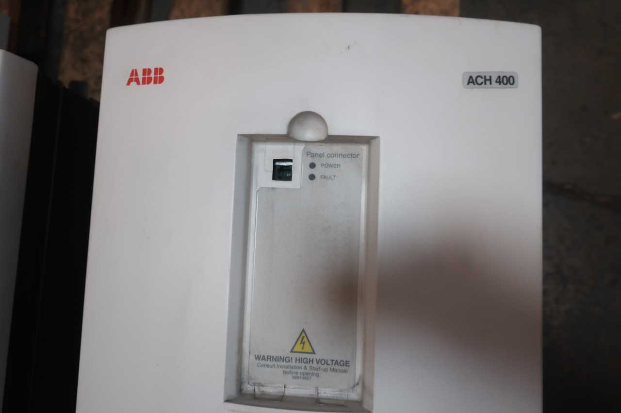 ABB ACH401610035 ACH400 380-480V-AC 0-250HZ 0-480V-AC 100HP AC VFD DRIVE MOTOR DRIVE- ABB - MOTOR DRIVES