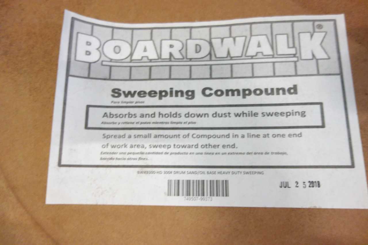 4 DRUMS OF BOARDWALK SWEEPING COMPOUND AND 2 PUSH BROOMS - ELECTRIC POWER TOOLS