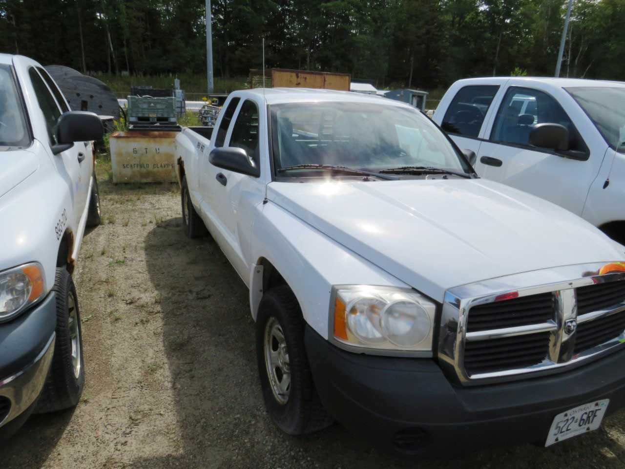 2005 DODGE DAKOTA 4X4 C PICKUP TRUCK - HYDRO EXCAVATOR TRUCKS