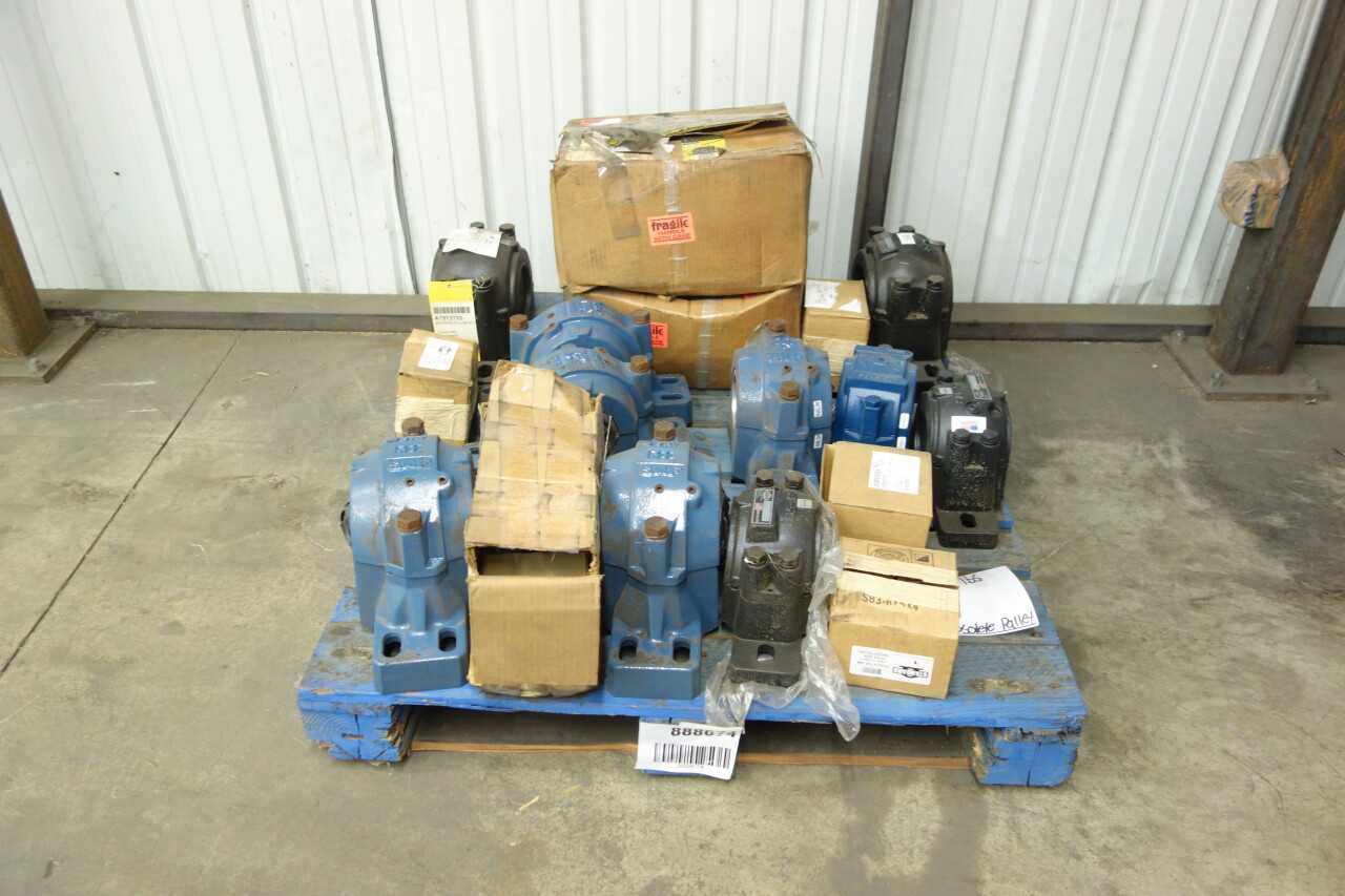 PALLET OF ASSORTED PILLOW BLOCK BEARING HOUSINGS - BEARINGS