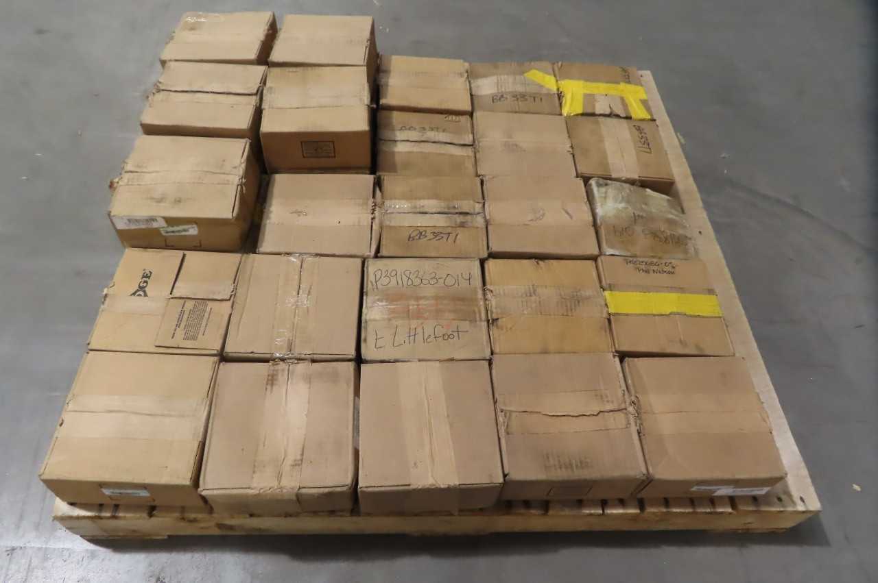 LOT OF 30 DODGE F4B-SCM-215 2-15/16IN FLANGED BEARINGS - BEARINGS