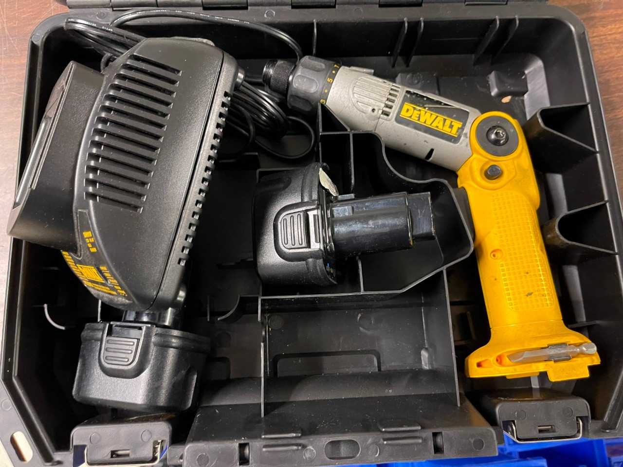 Dewalt Cordless Screw Gun - ELECTRIC POWER TOOLS