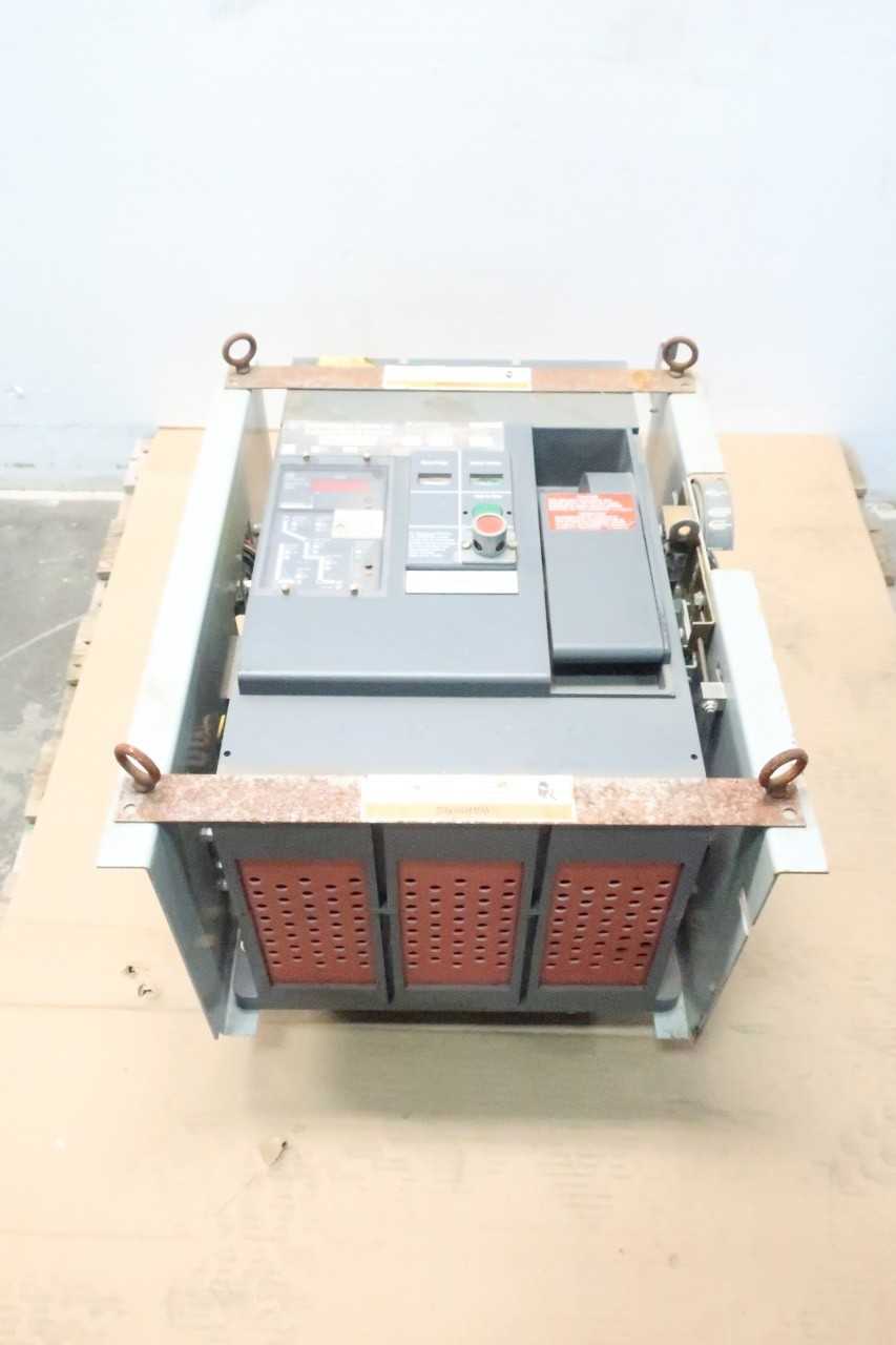 WESTINGHOUSE SPB100 3P 3000A AMP VACUUM HIGH VOLTAGE BREAKER - CIRCUIT BREAKERS