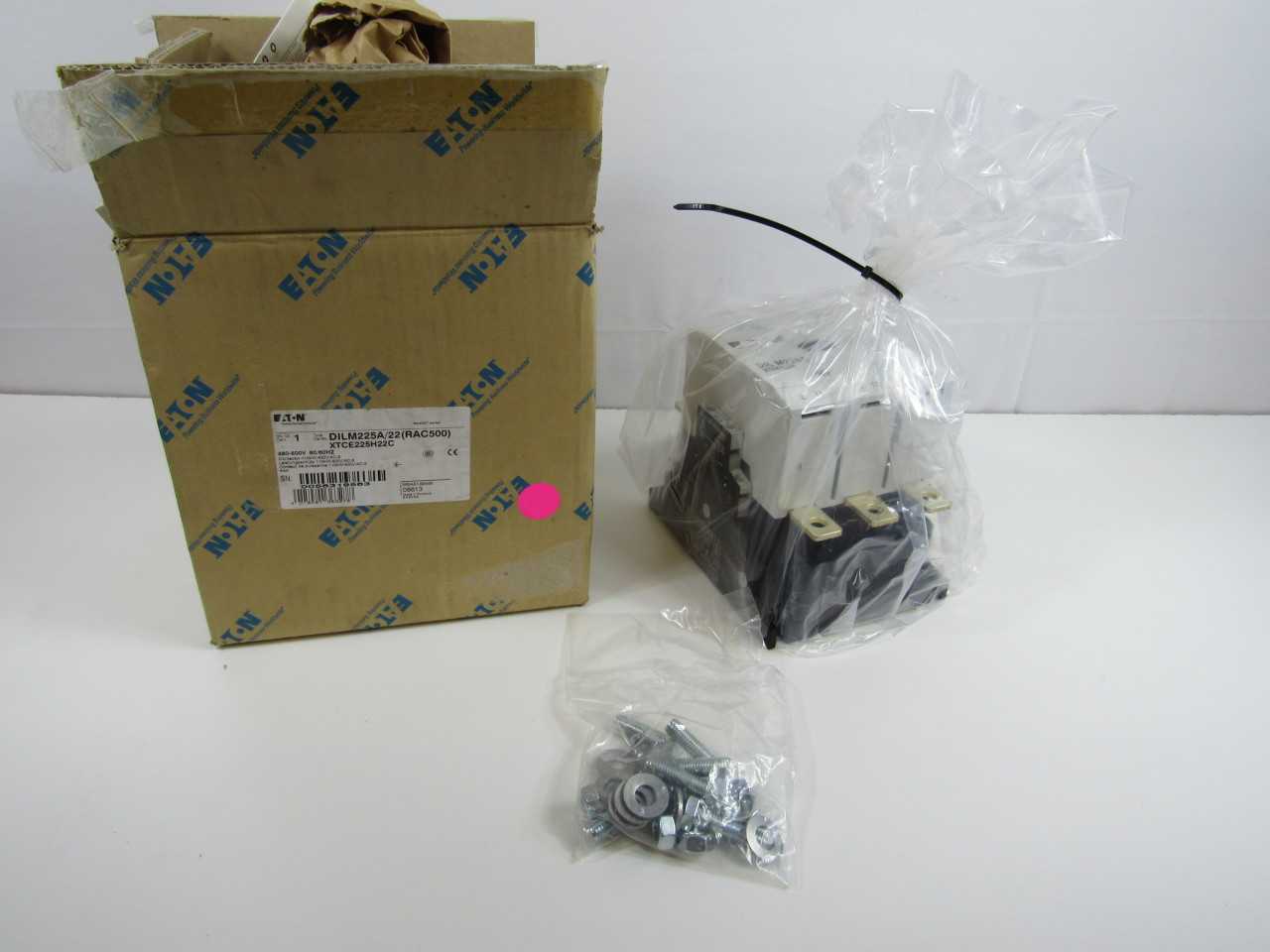 Quantity of 2x XTCE225H22C Contactors - CONTACTORS