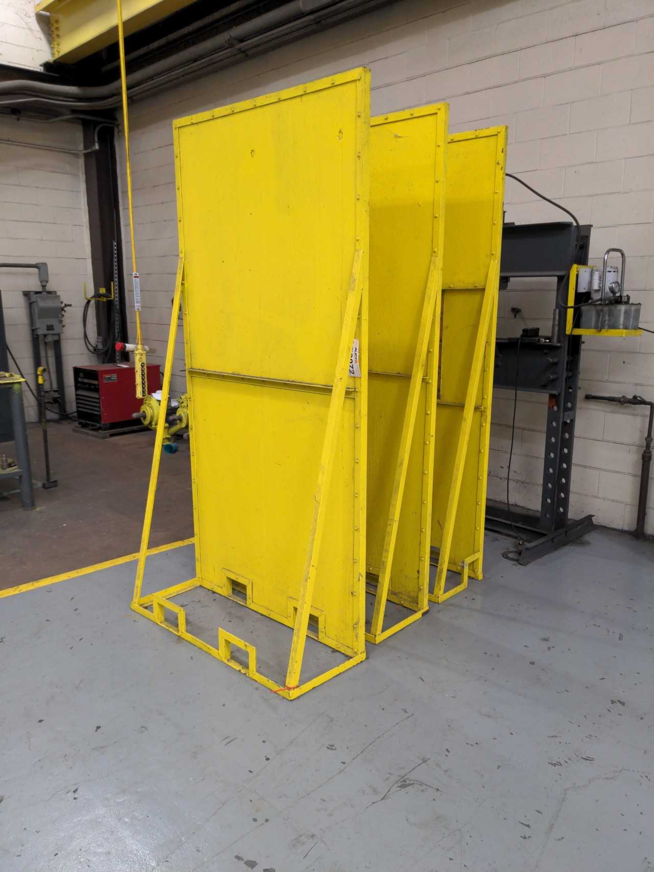 Lot of 4 Safety wall - MISCELLANEOUS