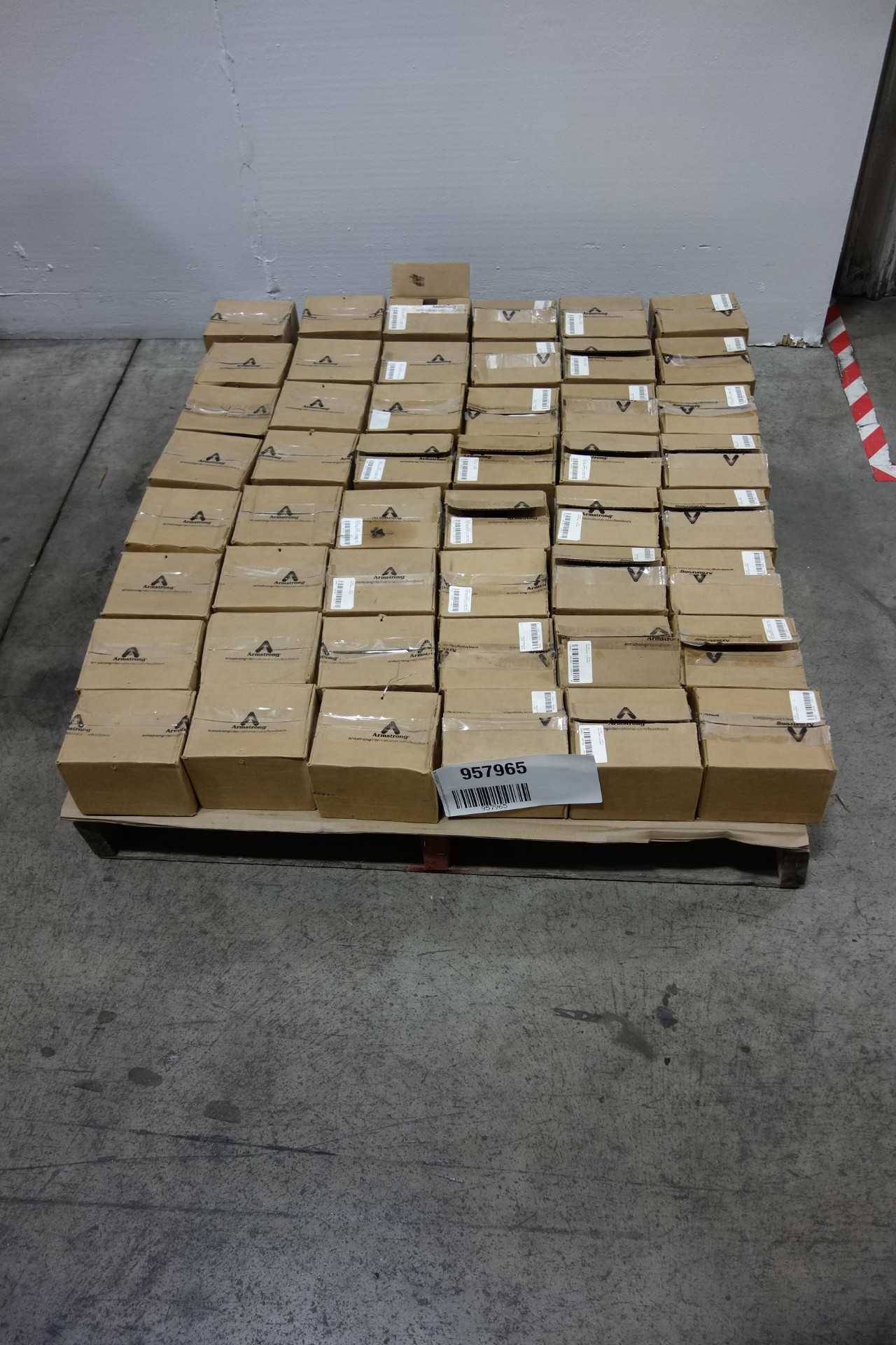 PALLET OF ASSORTED ARMSTRONG PNEUMATIC FLOW CONTROL VALVES - CONTROL VALVE