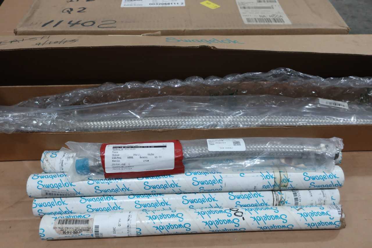 LOT OF ASSORTED SWAGELOK FITTINGS - PROCESS EQUIPMENT
