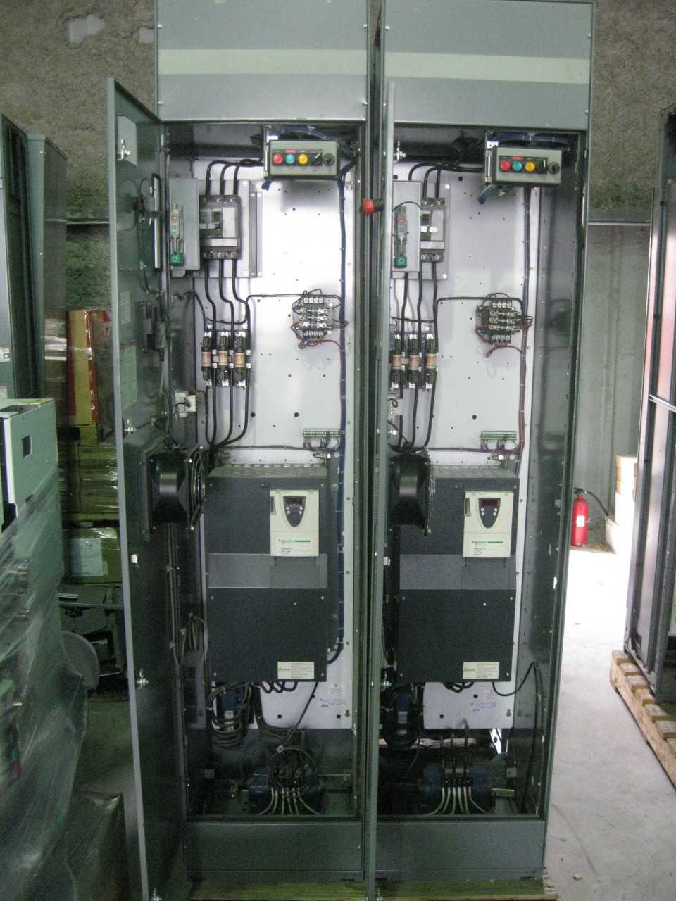 SQD Model 6 Intelligent MCC 1200A  40HP QTY 1 - ELECTRICAL COMPONENTS