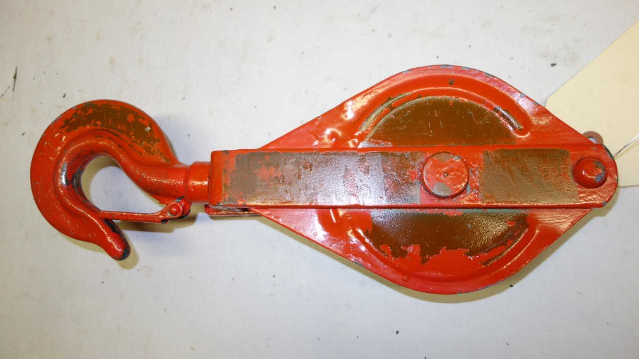 4 IN 1.5 TON CABLE PULLEY - LIFTING EQUIPMENT