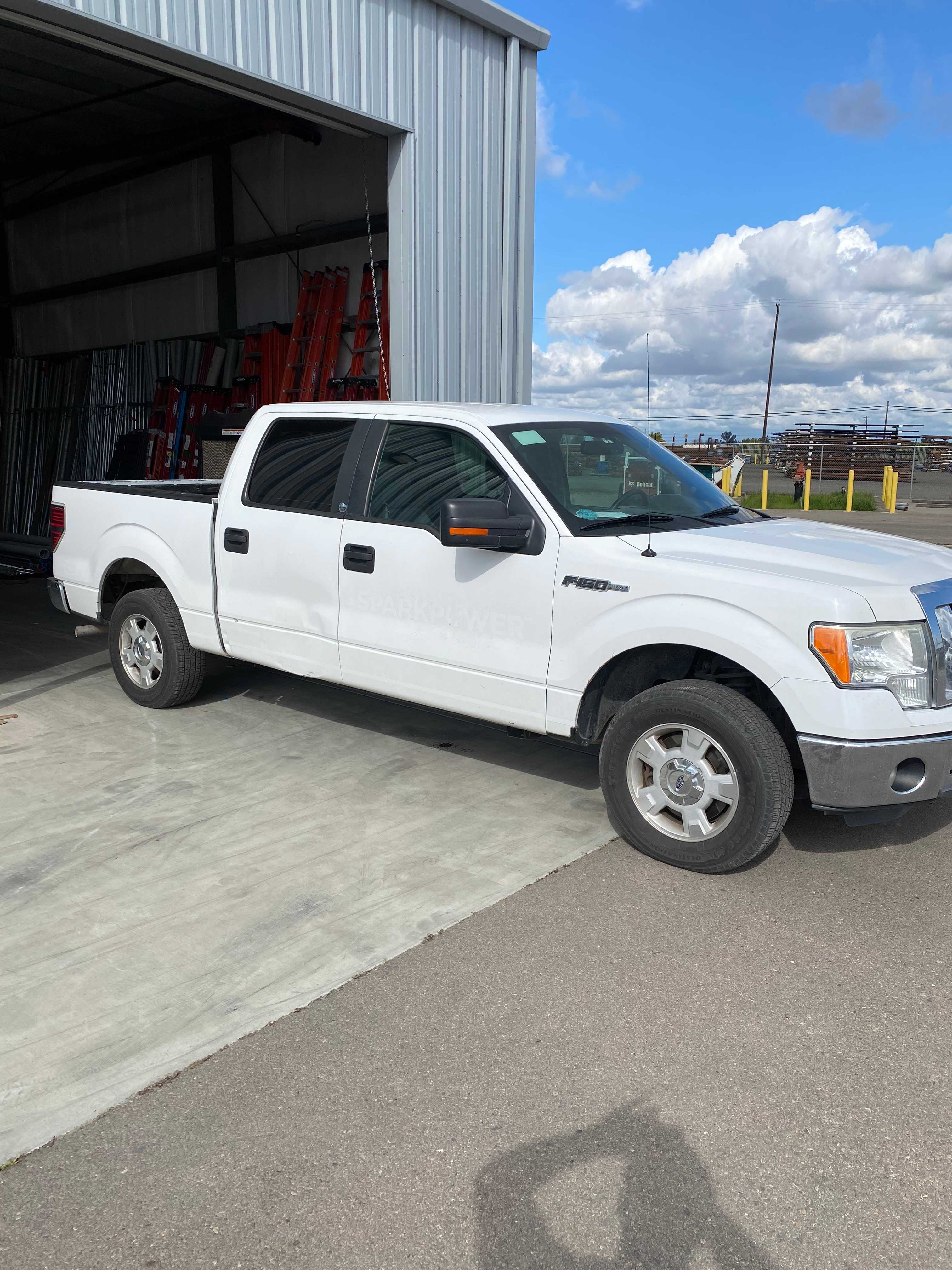 2012 FORD F-150 XLT 4 x 2 RWD SUPER CAB SHORTBOX PICKUP TRUCK - PICKUP TRUCKS