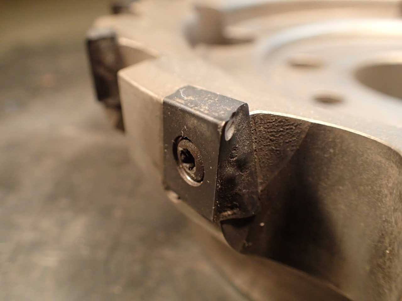 Ingersoll SJ6N-10R01 10" Indexable Carbide Face Mill: 2-1/2" Arbor 4-Bolt Mount - END MILLS