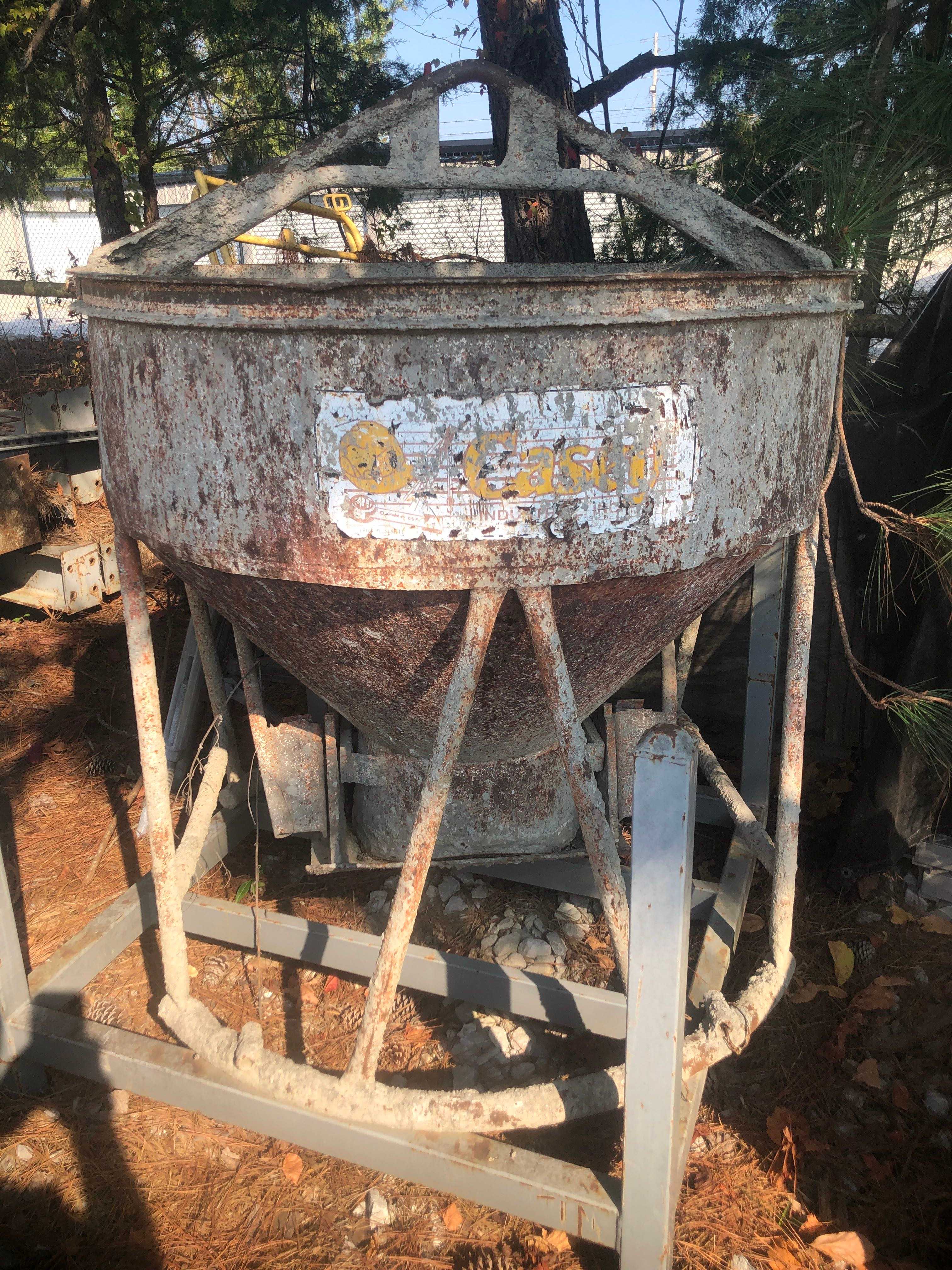 CASEY CONCRETE BUCKET - TRAILER MOUNTED EQUIPMENT
