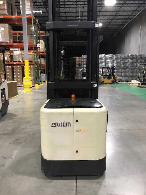 2006 Crown SP3420-30 order picker, Charlotte, NC - ORDER PICKER