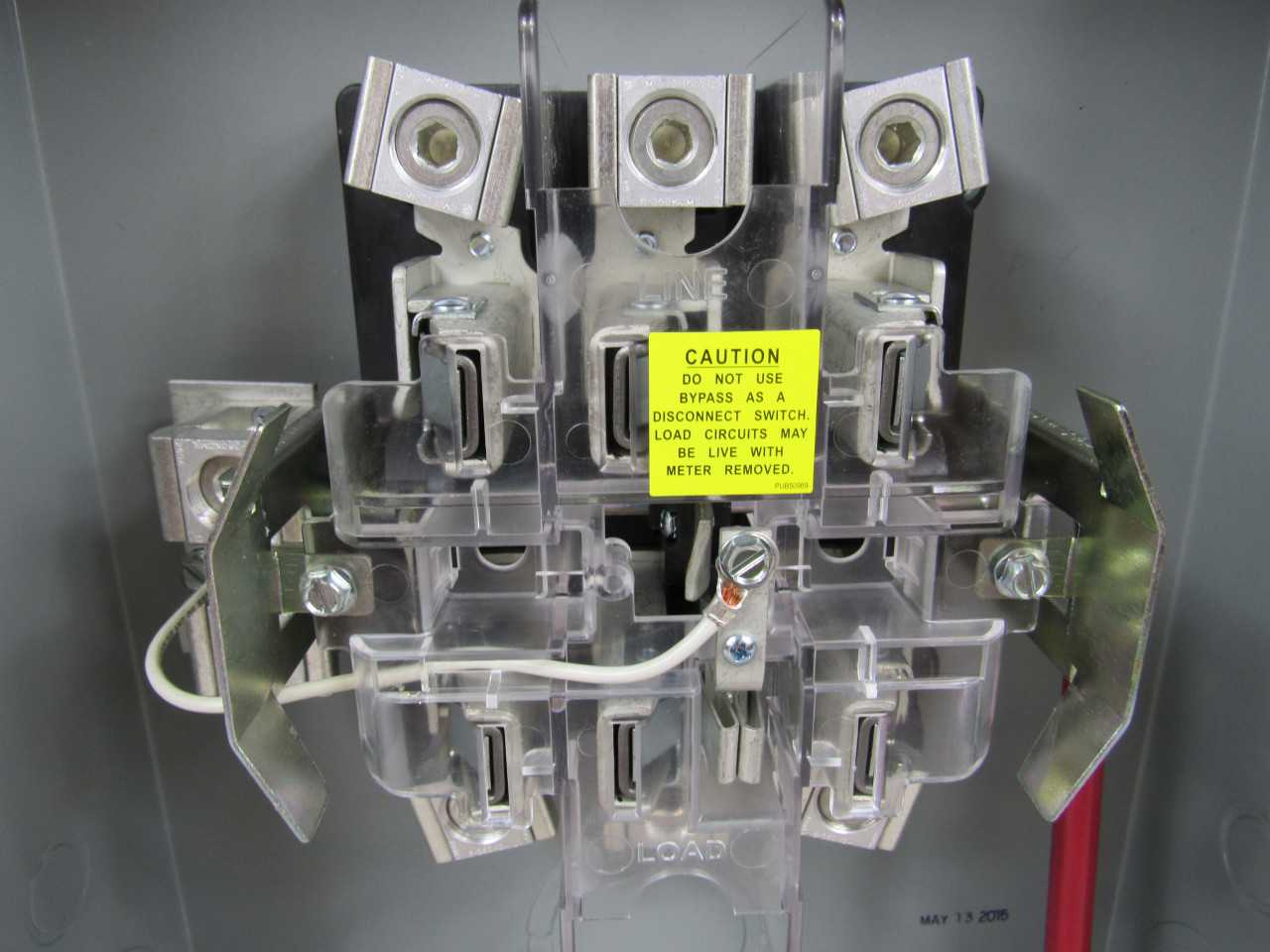 Quantity of 3 New Surplus Eaton UTE7213CCH Meter Socket Ringless 200A 600V 3 Ph 7 Jaws - INDUSTRIAL PARTS