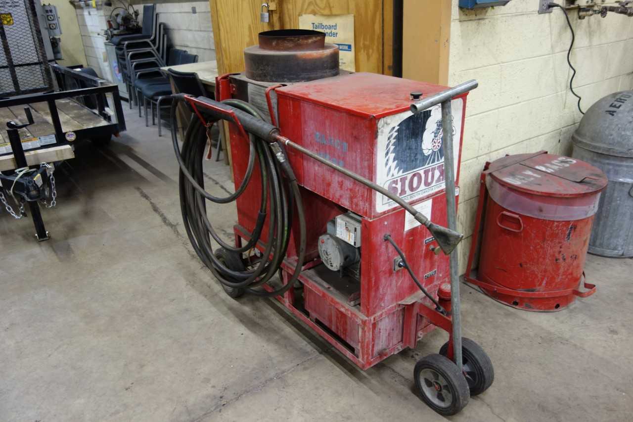 Sioux Steam Model B 115V-AC Pressure Washer - PLANT & FACILITY