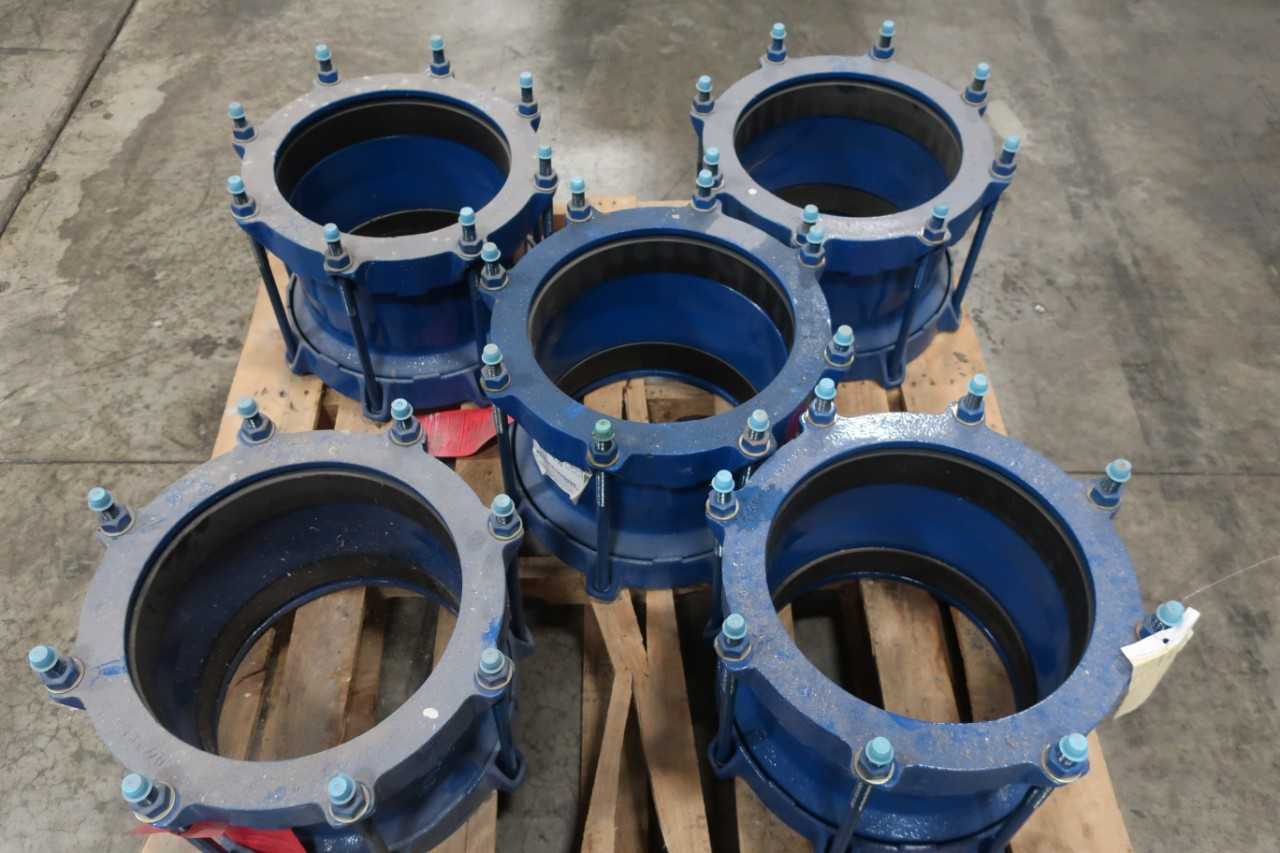1 PALLET OF SMITH-BLAIR 10.65, 12.20 PIPE COUPLINGS - COUPLINGS, JOINTS, & HUBS