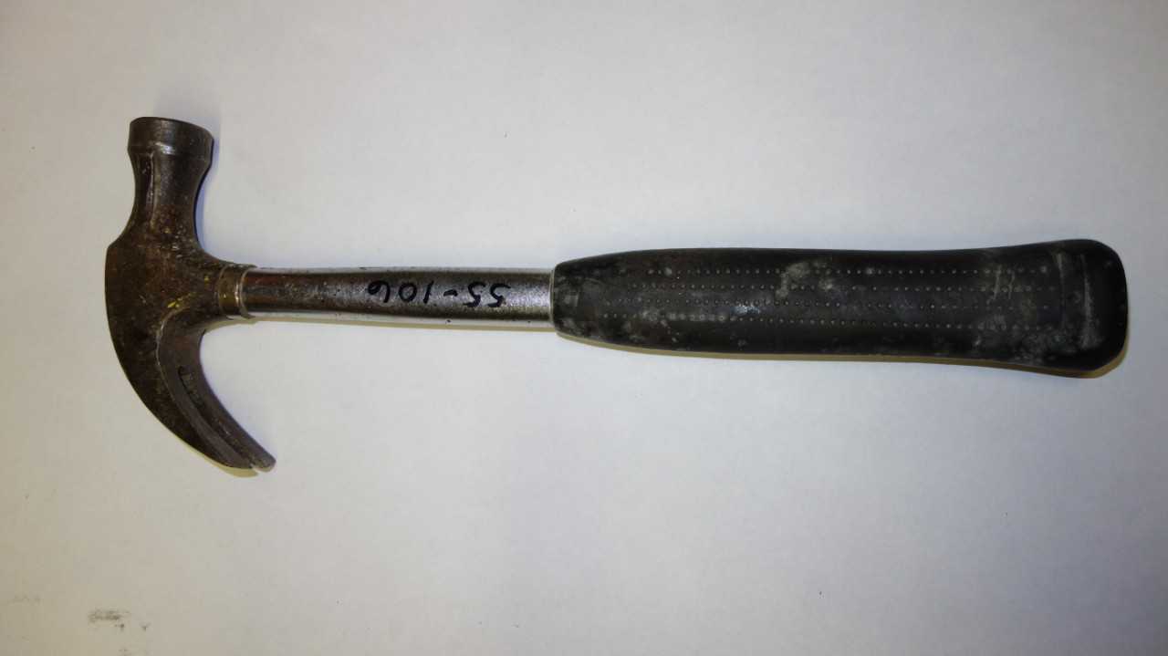 LOT OF 7 ASSORTED HAMMERS - HAND TOOLS