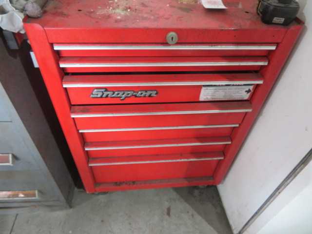 7 Drawer Tool Box Snap On - MISCELLANEOUS