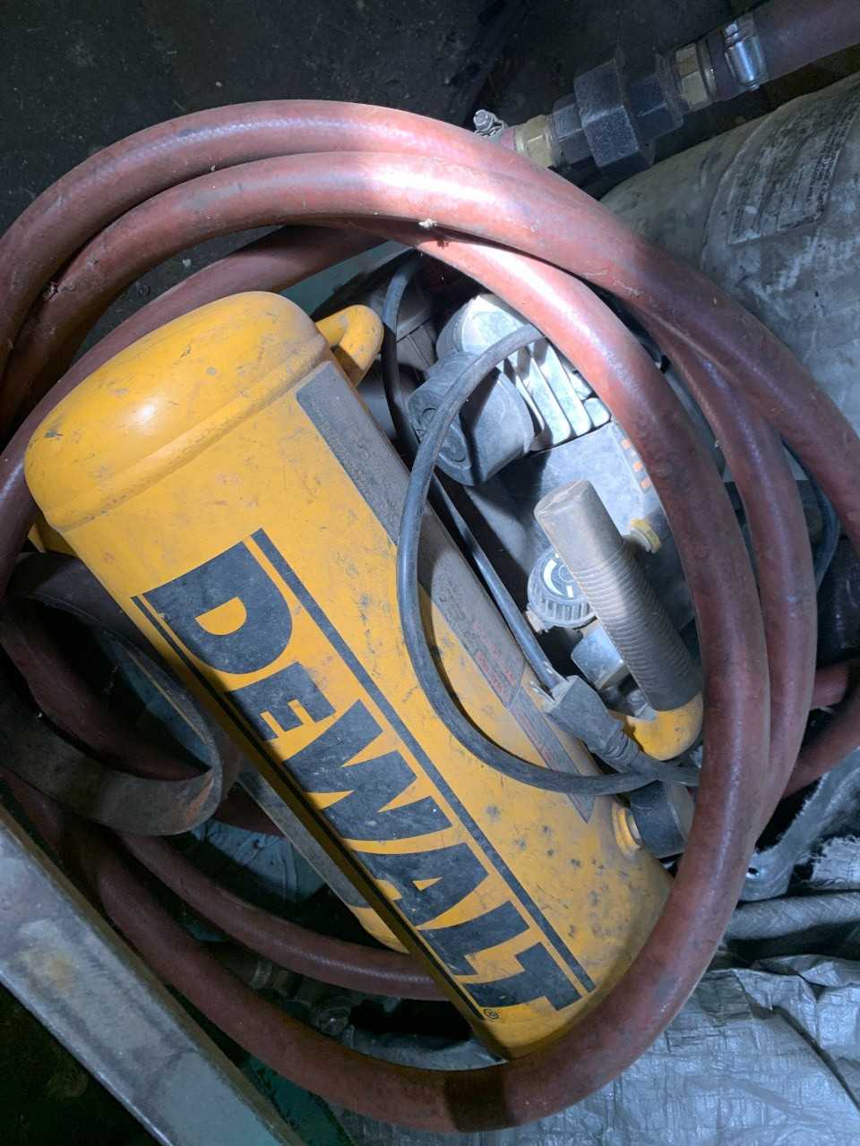 Dewalt air compressor with boost tank - AIR COMPRESSORS