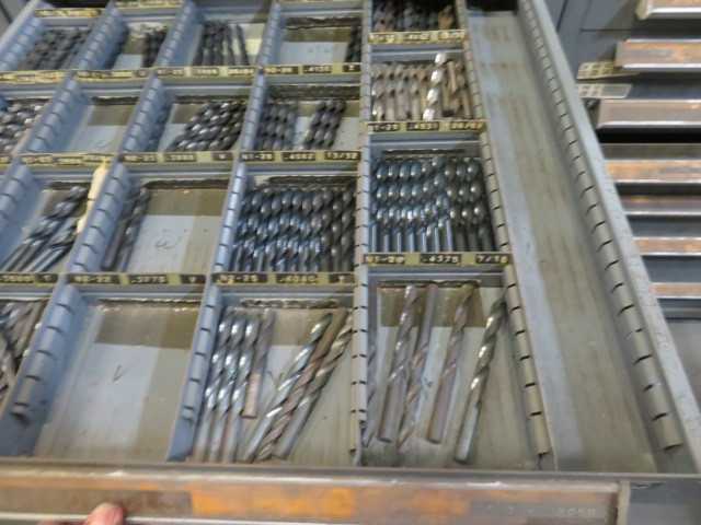 9 Drawer Stanley Vidmar and contents - MISCELLANEOUS