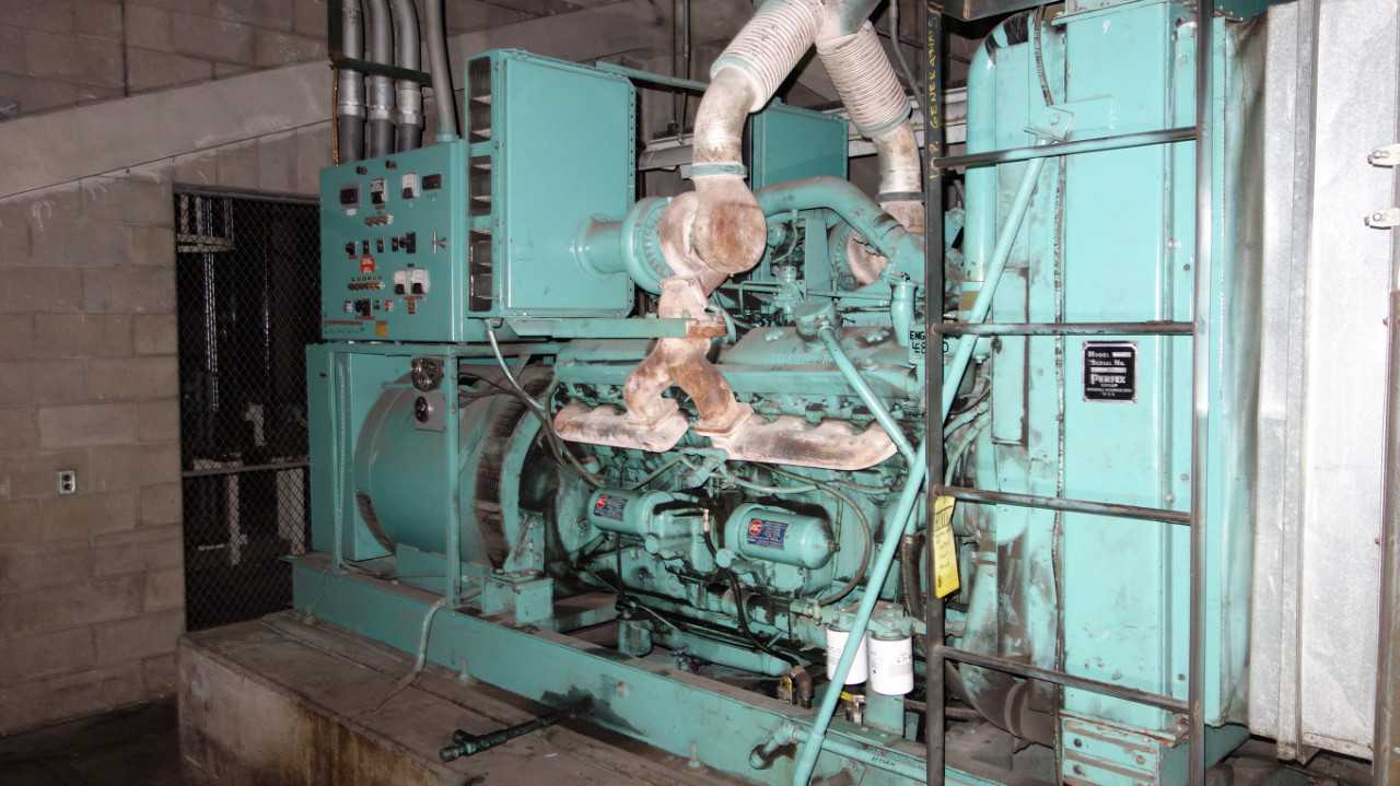 DETROIT DIESEL GENERATOR 362HRS 500KW 240/480V-AC - STANDBY POWER GENERATOR