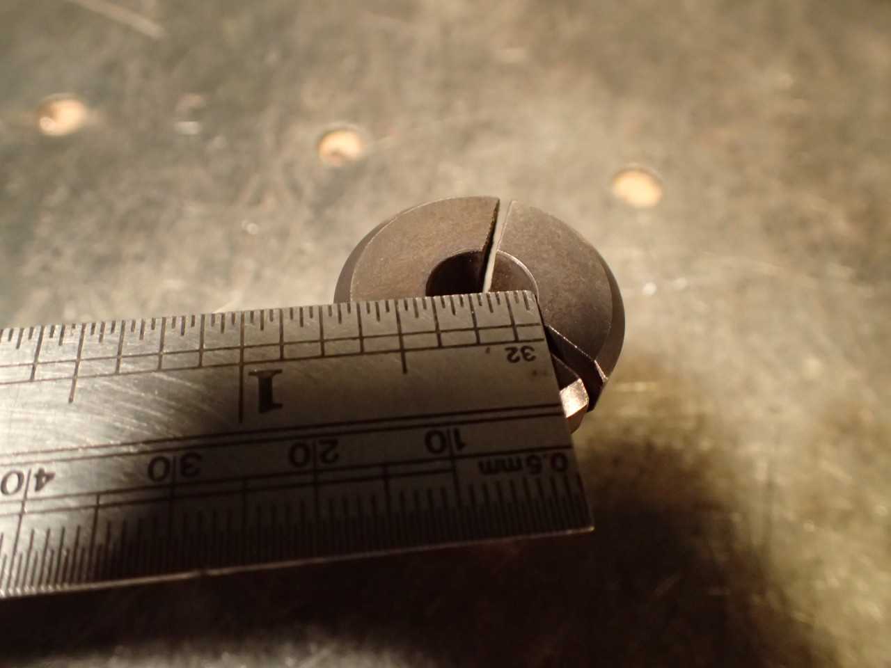 180-DA-NP Non-Pullout Double Angle Collet: 3/8" Round Smooth Used Good Condition - MACHINING ACCESSORIES & TOOLING