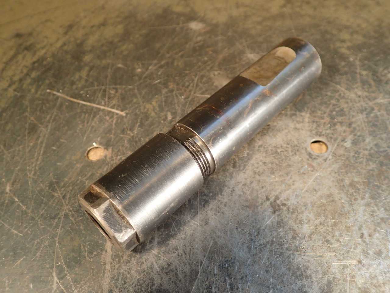 DA-100 Double Angle Collet Chuck: 1" Straight Extension Shank, 4.8" OAL - MACHINING ACCESSORIES & TOOLING