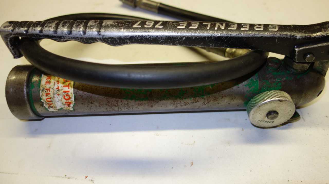 GREENLEE 7646 HYDRAULIC KNOCKOUT  PUNCHDRIVER - ELECTRIC POWER TOOLS