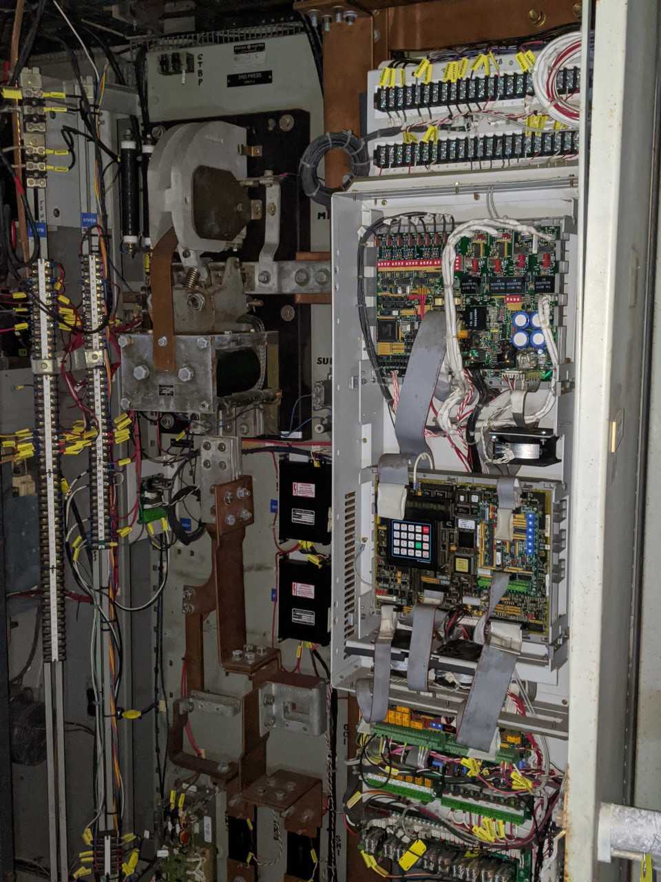 5X SECTIONS OF GENERAL ELECTRIC CONTROL PANELS W/ DRIVES - AUTOMATION & CONTROLS