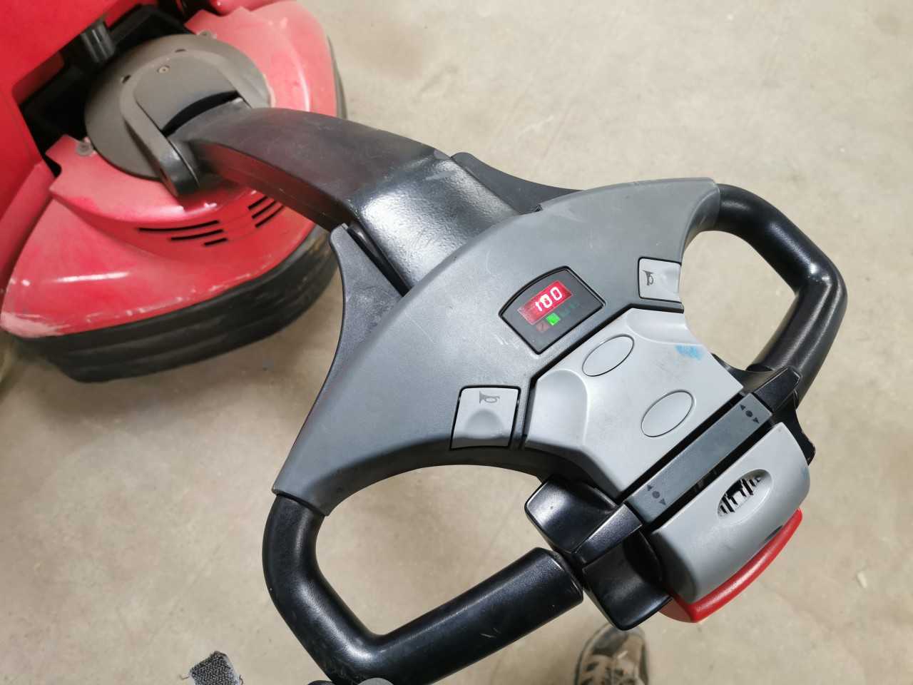 Raymond electric pallet truck - PLANT & FACILITY