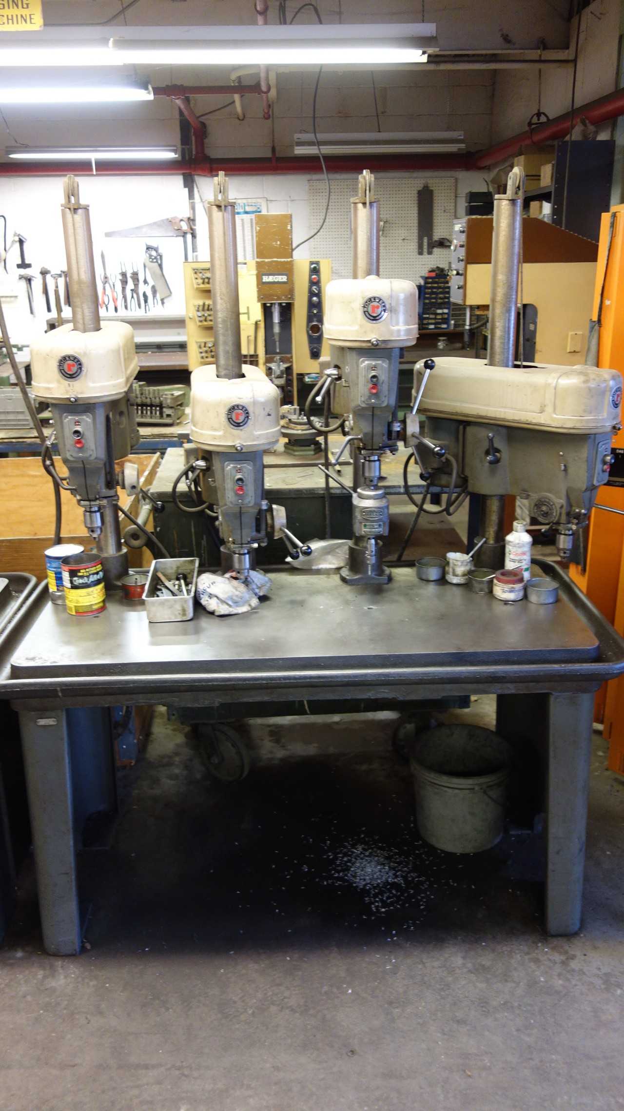 DELTA ROCKWELL 15-665 QUADRUPLE 15IN DRILL PRESS WORK TABLE STATION, 6 SPEED - UPRIGHT DRILL PRESSES