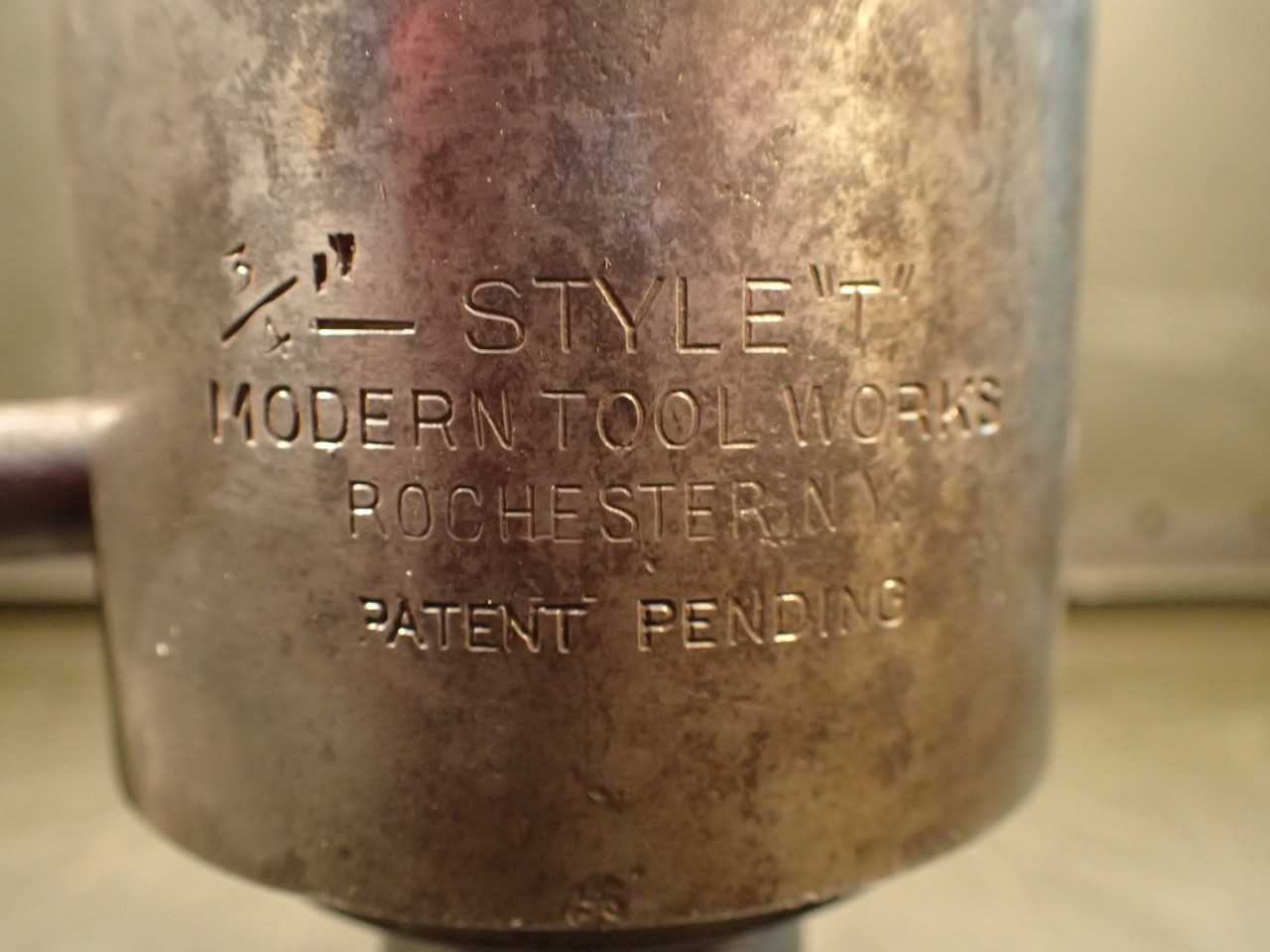 Modern Tool Works 3/4" Style T Collapsing Die Head: 1-1/2" Straight Shank - DIE CASTING MACHINES