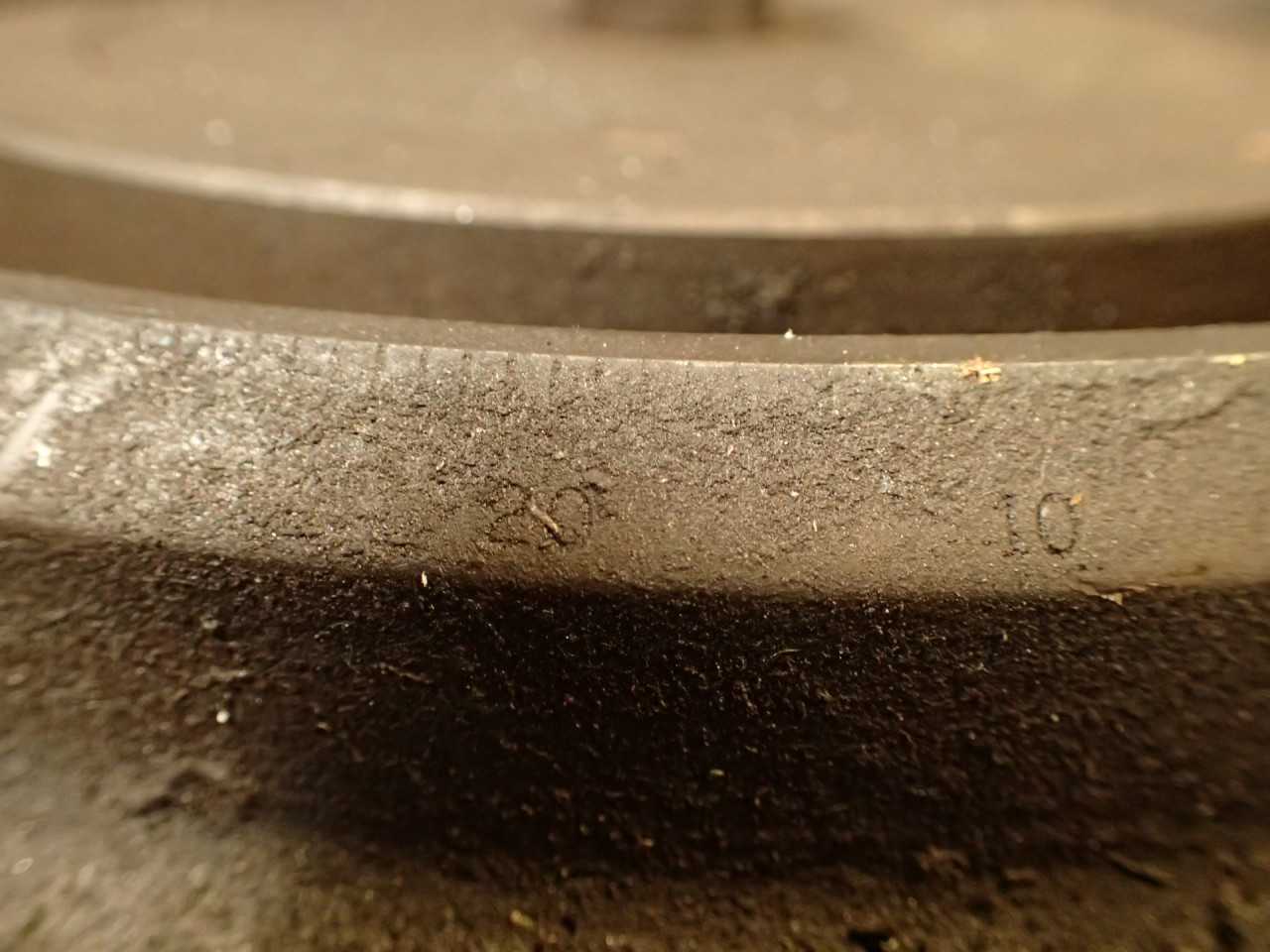 6" Mill Milling Vise Swivel Base: 1" Center Post Graduated to 1 Degree - MILLING TOOLS